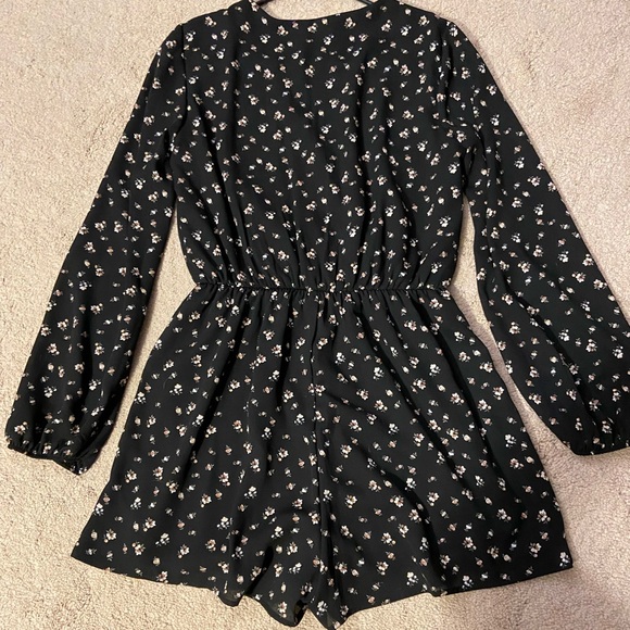 Romper - Picture 4 of 6